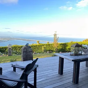 340 Deg Alps & Sea Frühstückspension