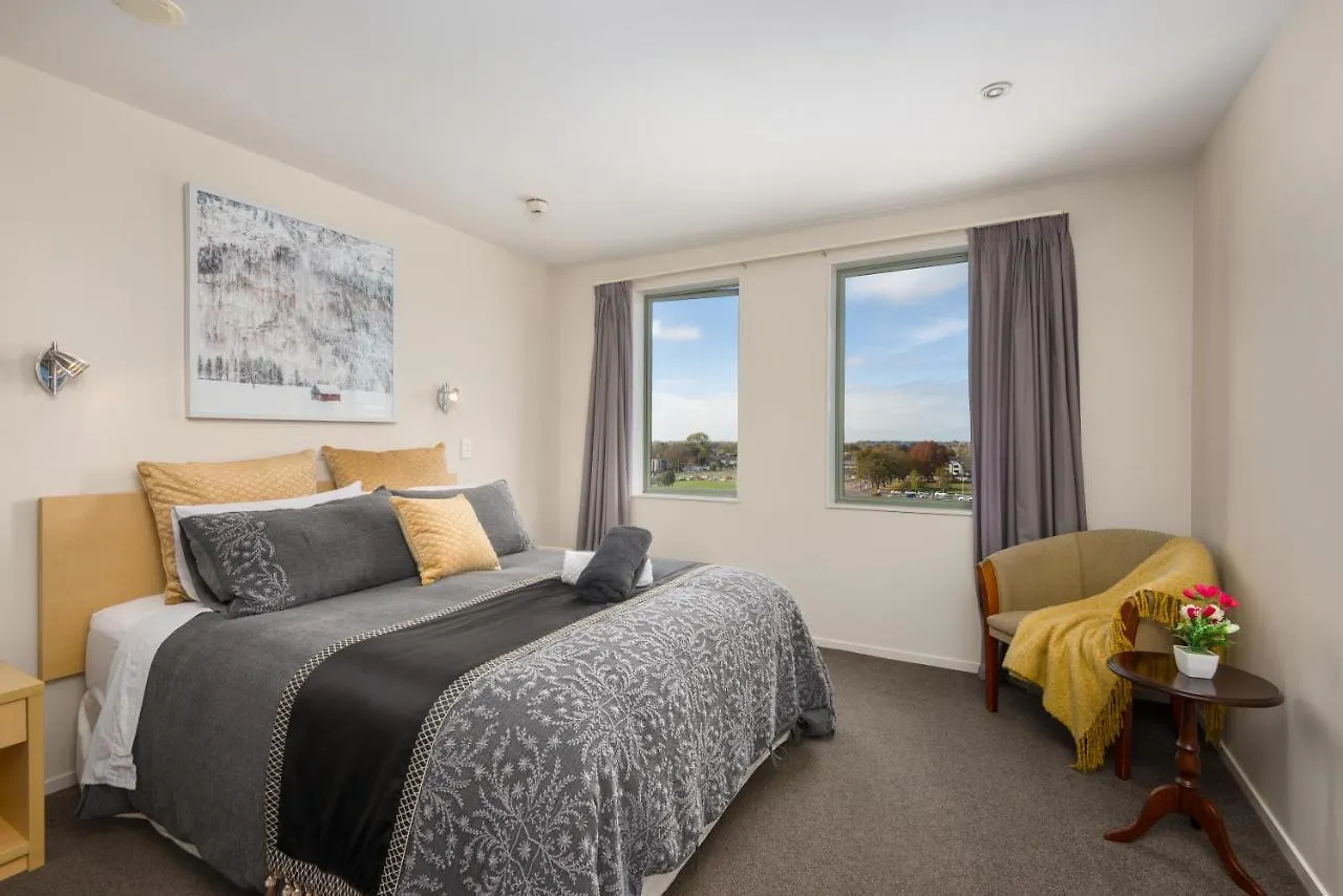 City Center 2Bdr Apartment With Views location